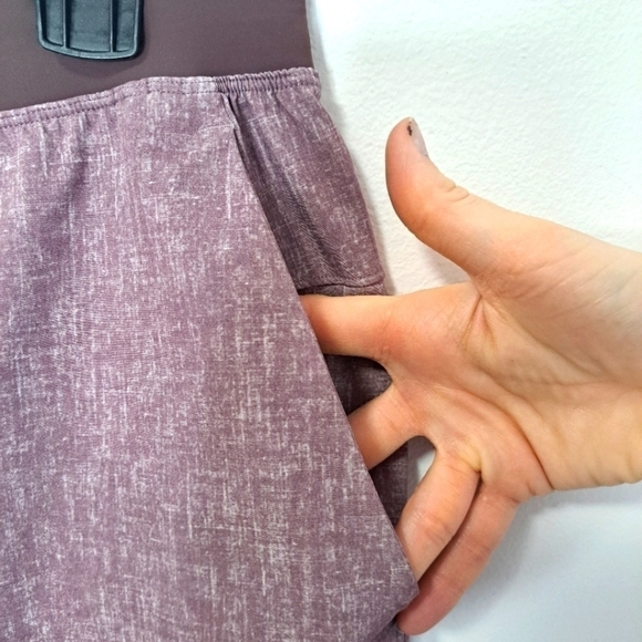 Lululemon T.H.E. short 9inch linerless short plum large - Picture 9 of 10